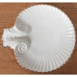 Pair 2 Vtg Lenox Shell Shaped Dish Gold Trim Aegean Collection Porcelain Plates